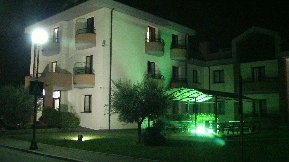 Hotel Da Vito Campagna Lupia Ngoại thất bức ảnh